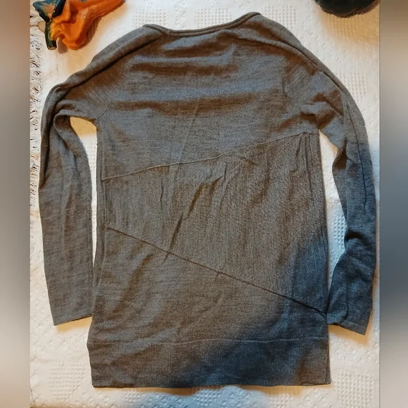 extra fine merino wool greyish Brown cardigan - Picture 7 of 7